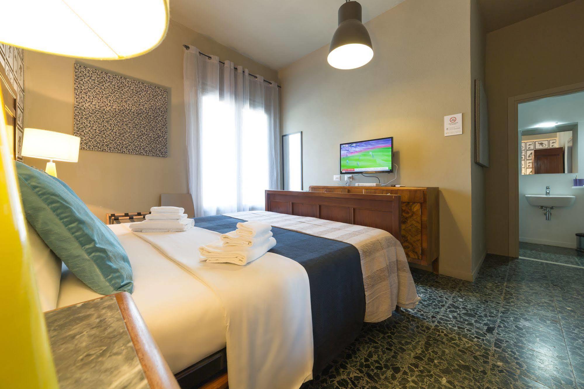 Budget Rooms Cagliari Ngoại thất bức ảnh